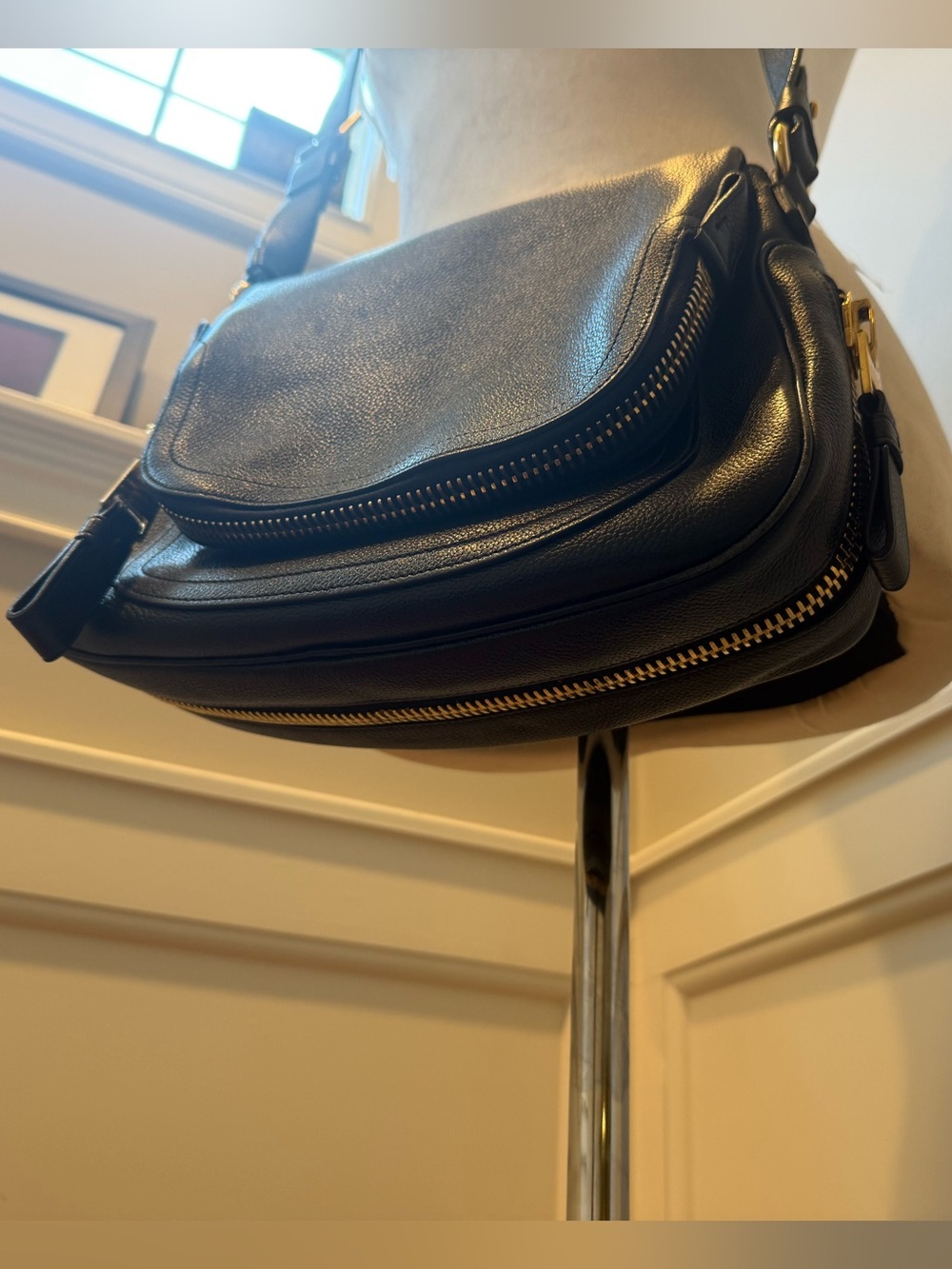 TOM FORD Grained Med Jennifer Crossbody Black Bag- amazing cond -100% auth - Picture 4 of 10